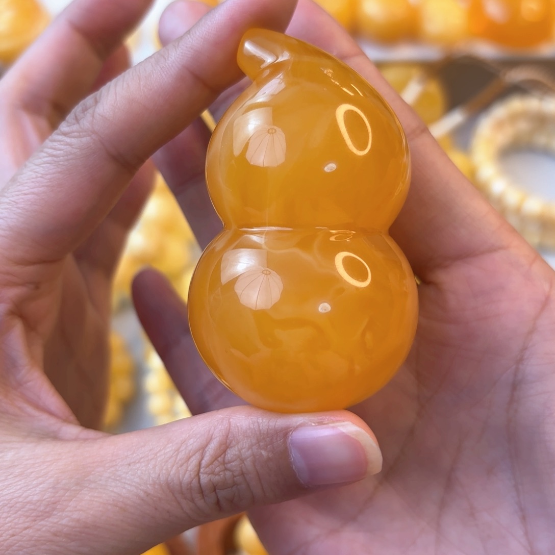 琥珀颈饰未镶嵌蜜蜡