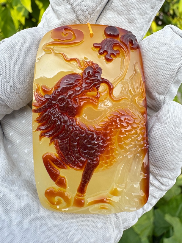 假一赔十，天然琥珀蜜蜡，蜜蜡吊坠，麒麟吊坠，编号330