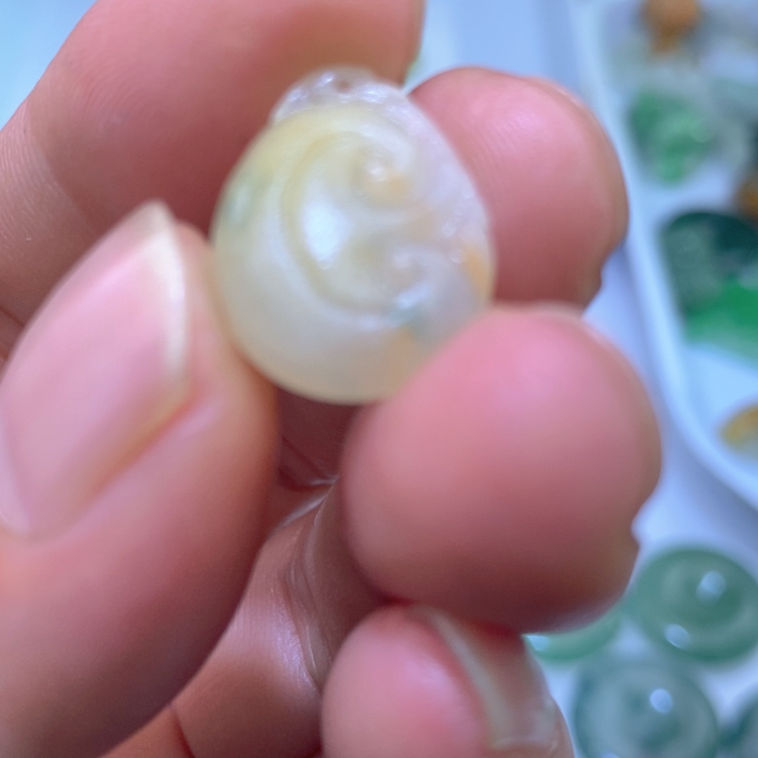 3***7定制翡翠未镶嵌如意