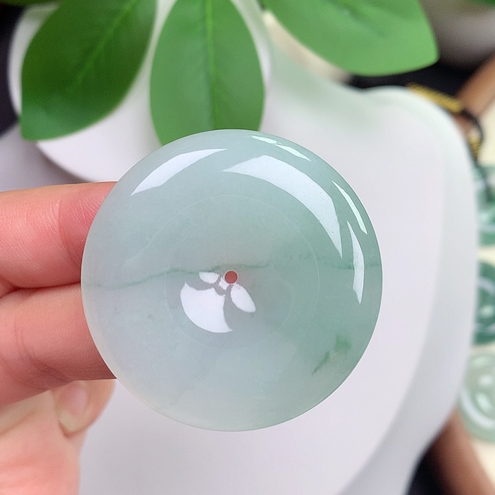 颈饰未镶嵌翡翠平安扣 38.6x5.9mm