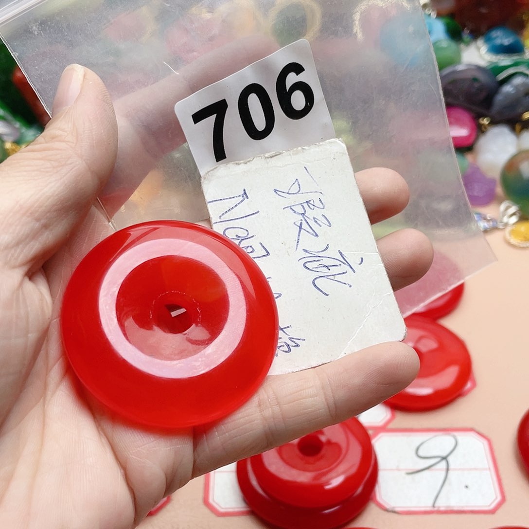 合金颈饰玛瑙/玉髓崔*牛