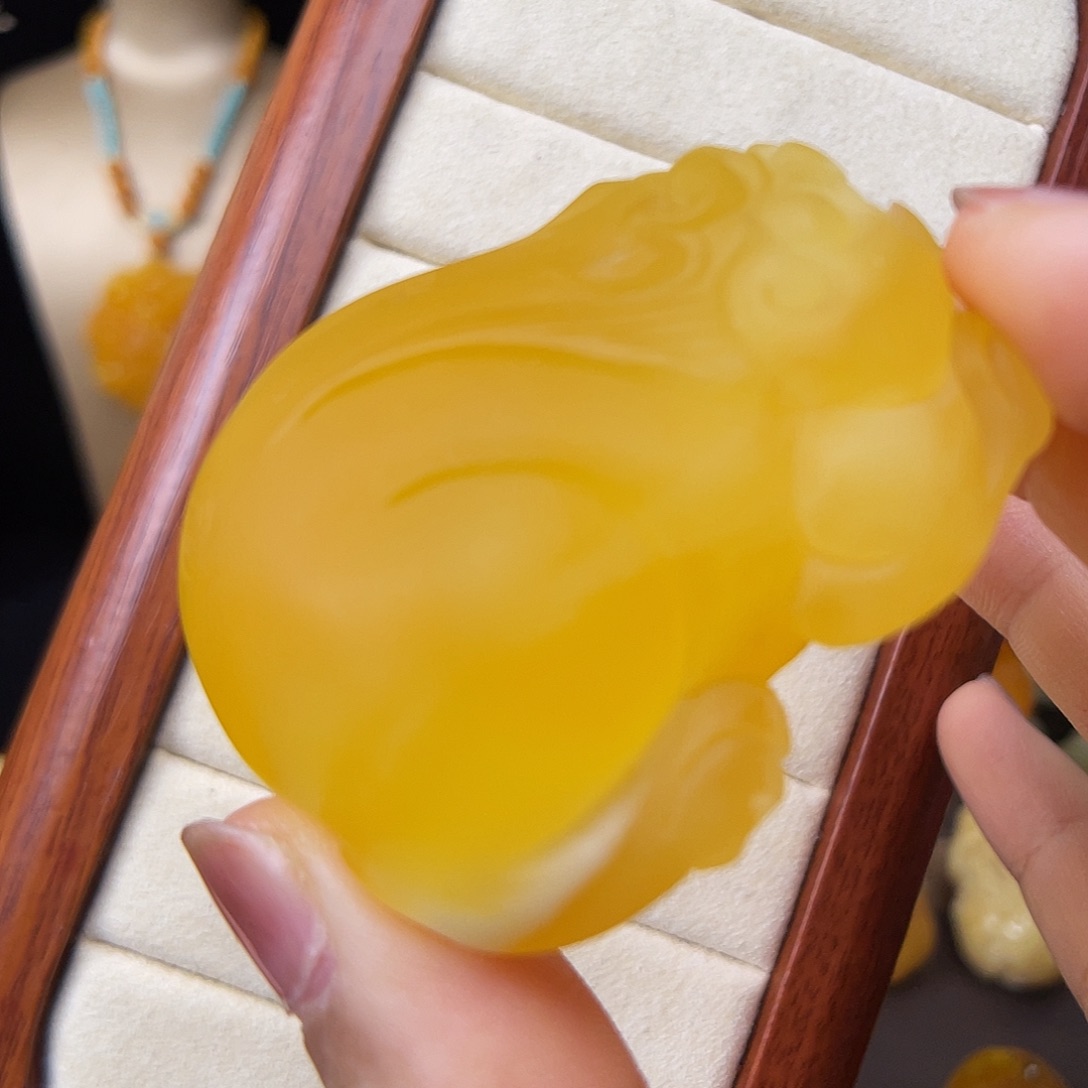 琥珀未镶嵌珠宝奇石花粉