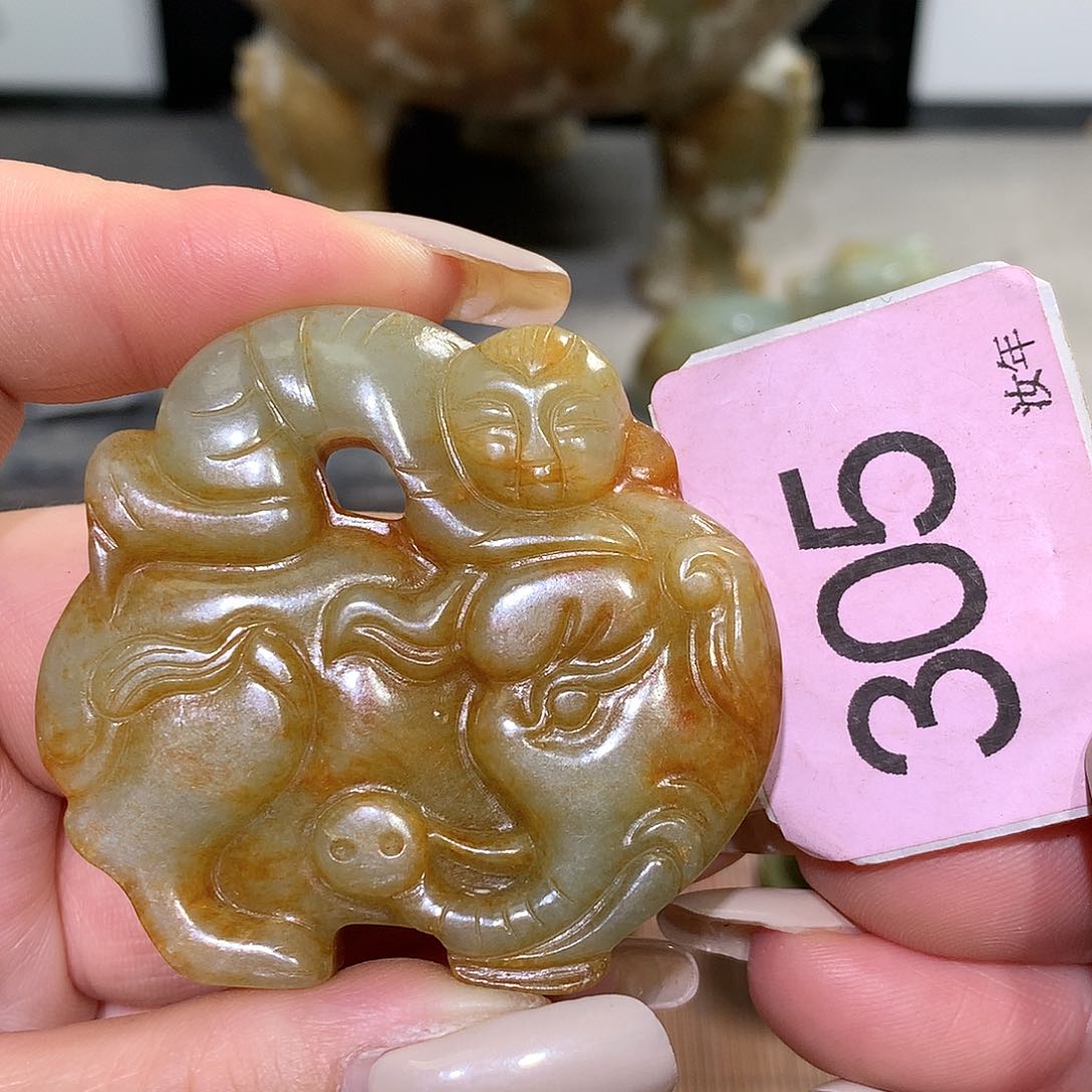 颈饰未镶嵌和田玉