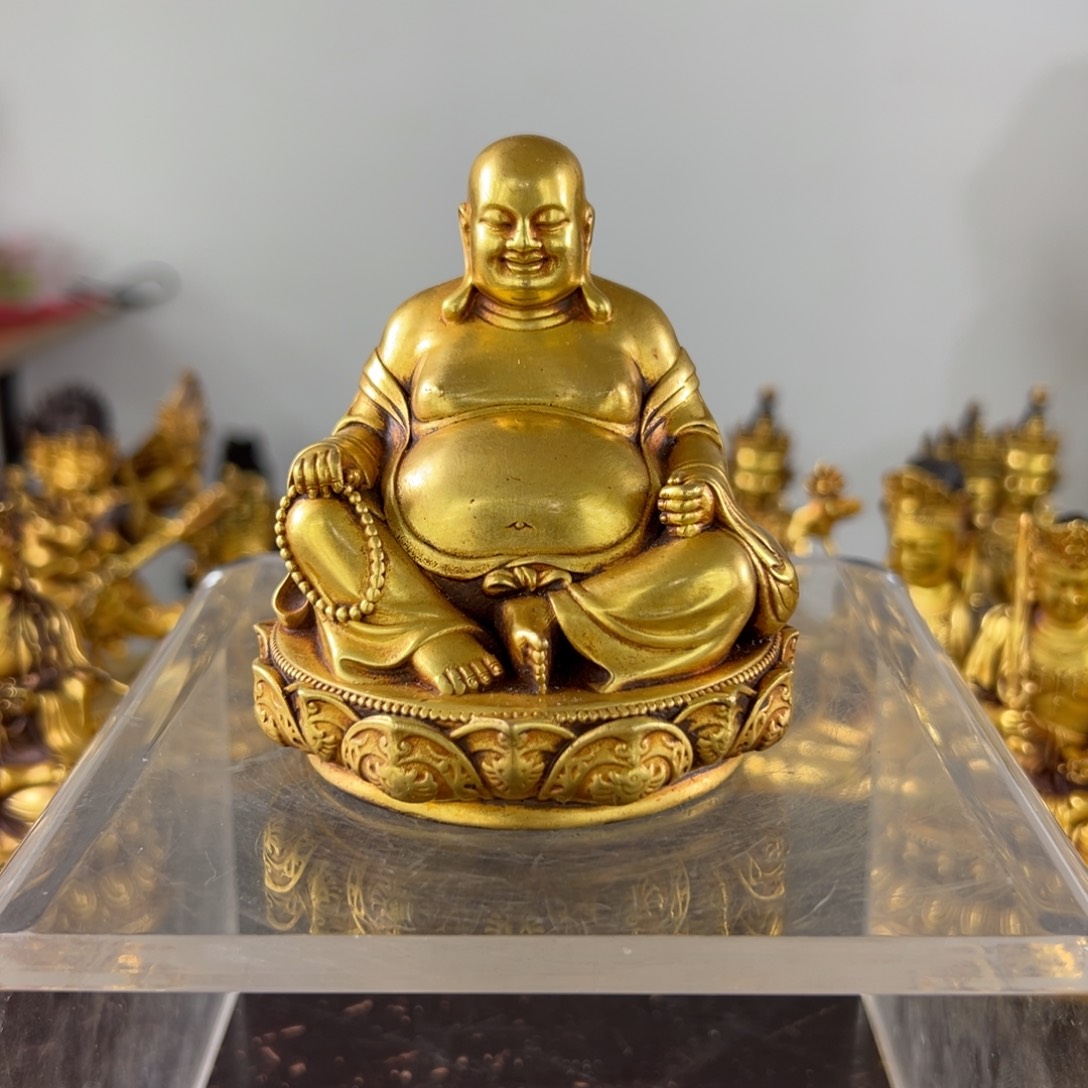 C***Y佛像的造型和造型