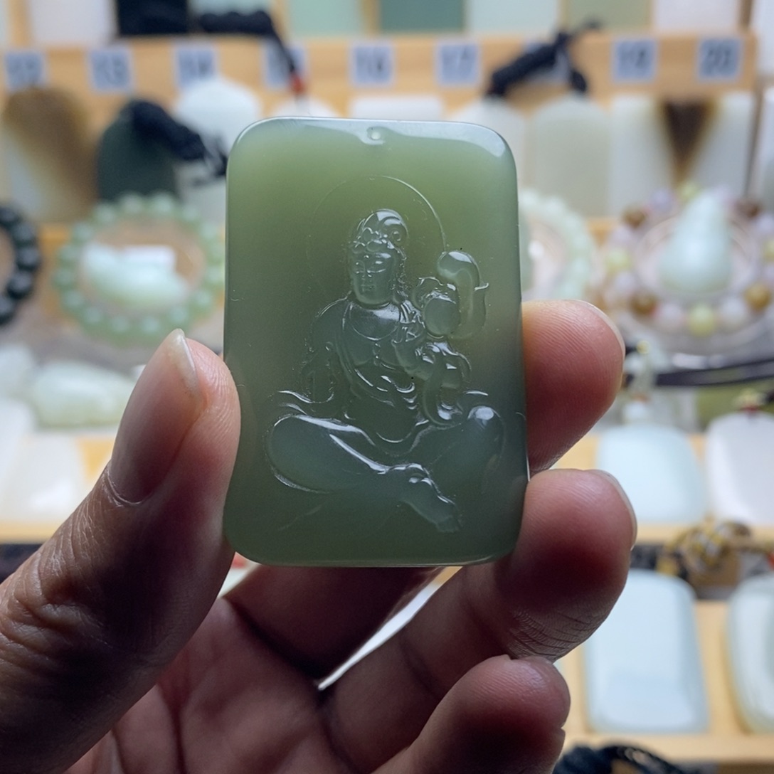 未镶嵌和田玉挂件