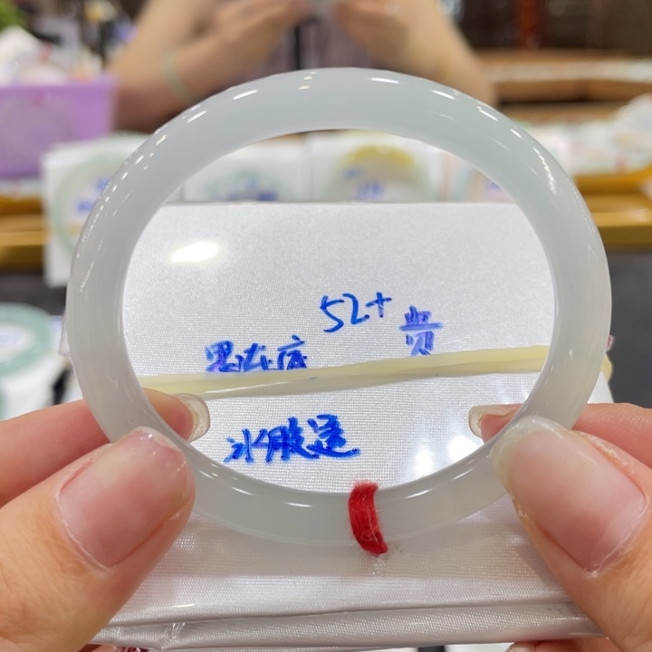 翡翠未镶嵌手镯翡翠