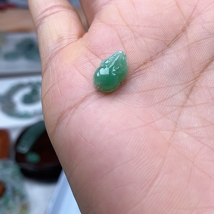 翡翠颈饰未镶嵌8988888888