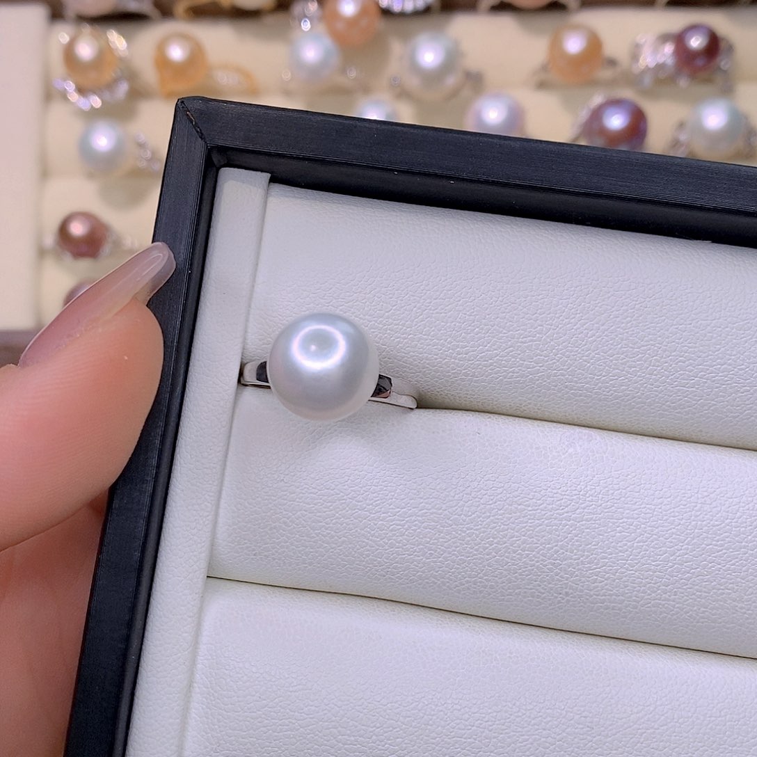 用***凡淡水珍珠银S925镶嵌颈饰