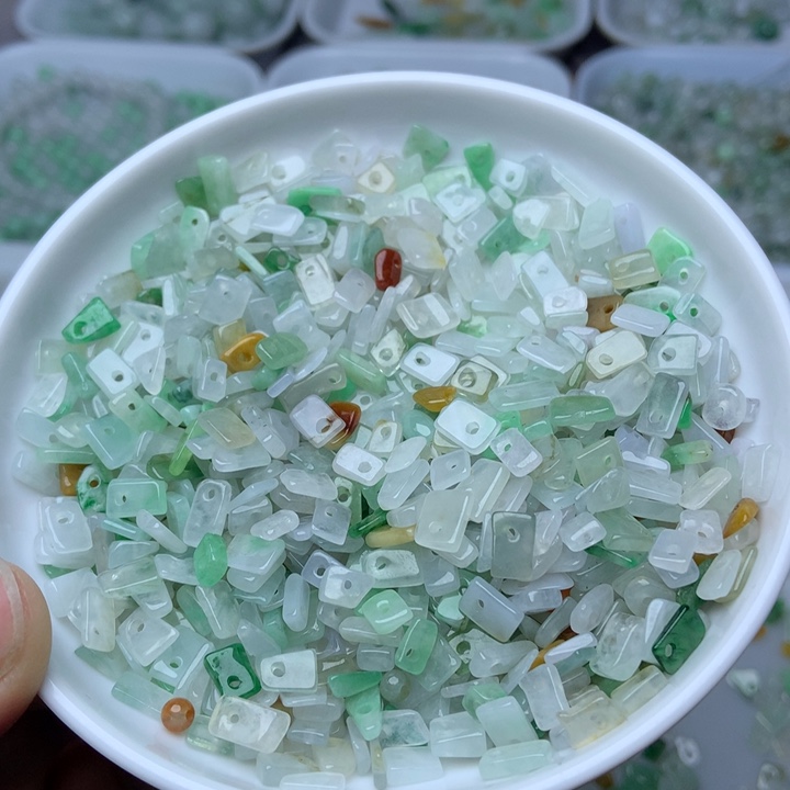 散珠翡翠冰三彩碎碎石50个