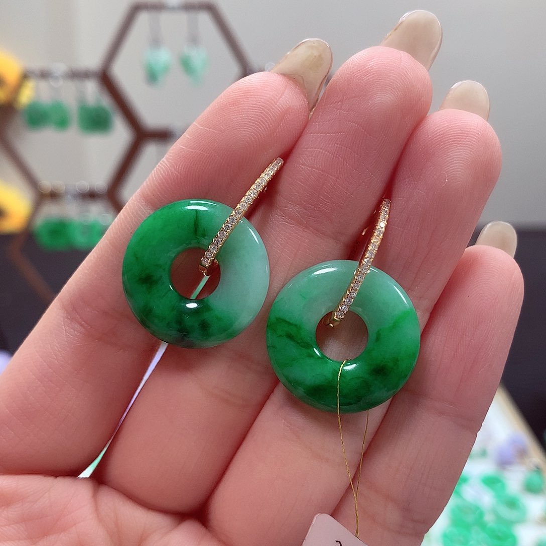 翡翠耳饰银S925镶嵌天然翡翠