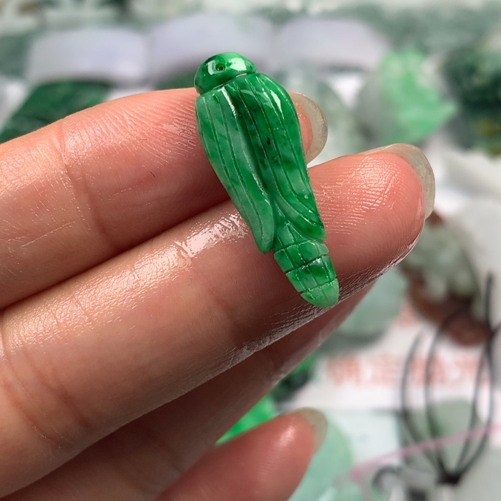 定制翡翠未镶嵌翡翠