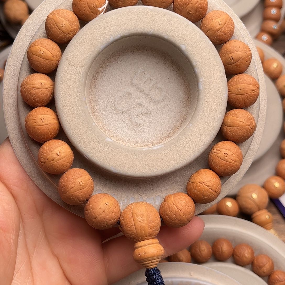 凤眼菩提手串13福利