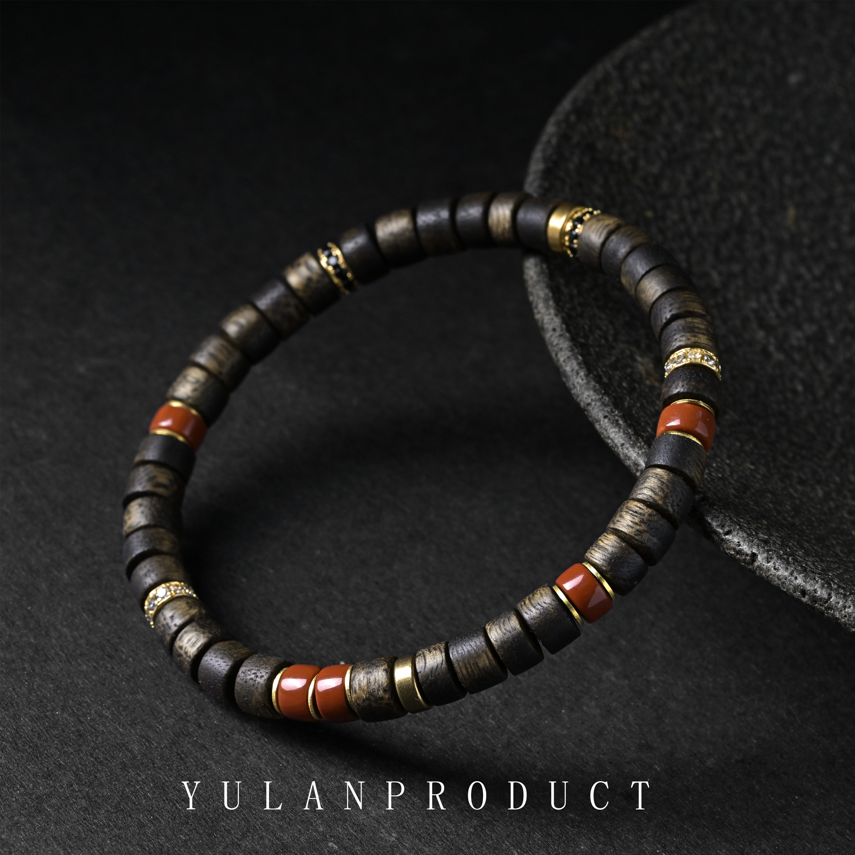 沉香「烈焰玄香」加里曼丹-奇楠级-沉香设计款