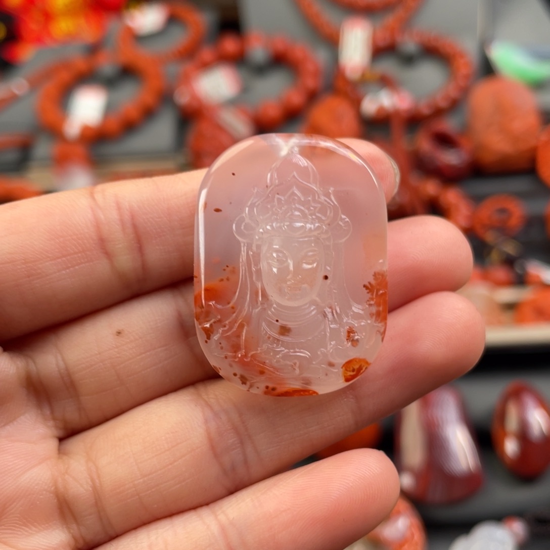 南红玛瑙雕刻未镶嵌