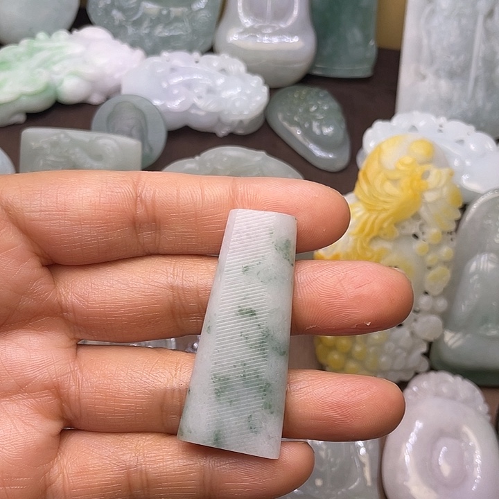 定制翡翠未镶嵌缅甸翡翠吊坠