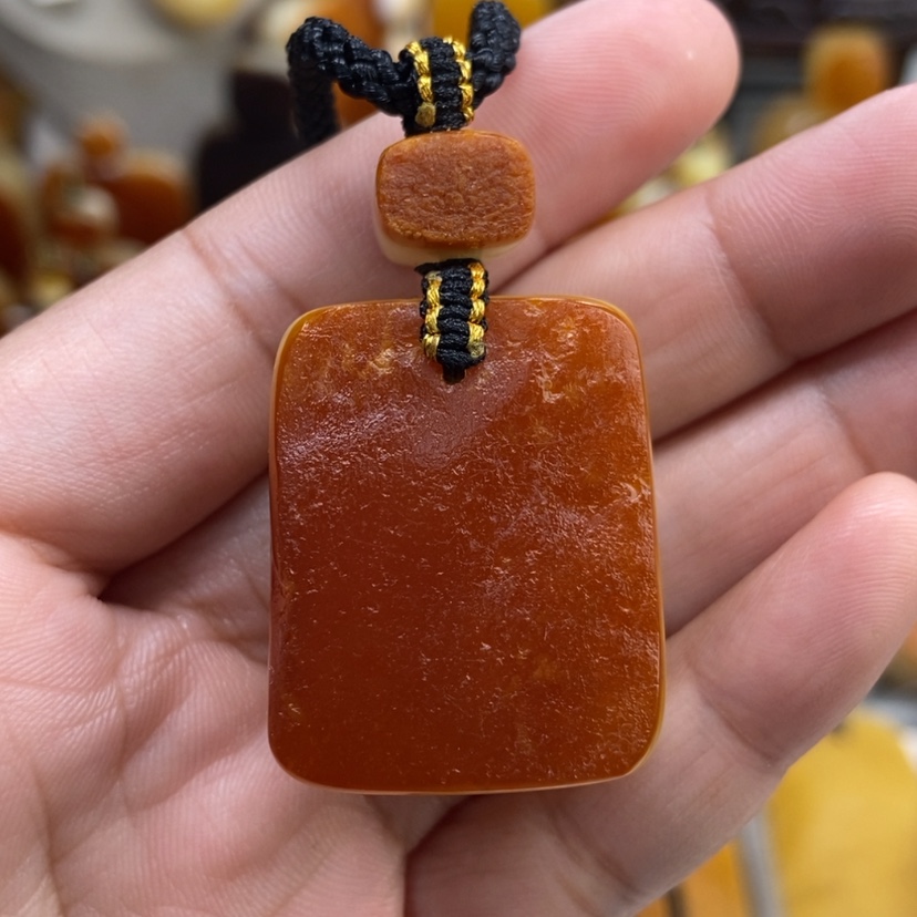 【闪购商品】琥珀颈饰未镶嵌