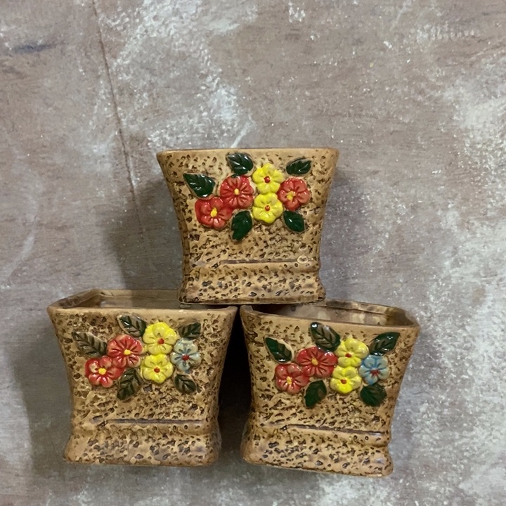 花盆单场满9.9发货9*7.5瑕疵三个同款