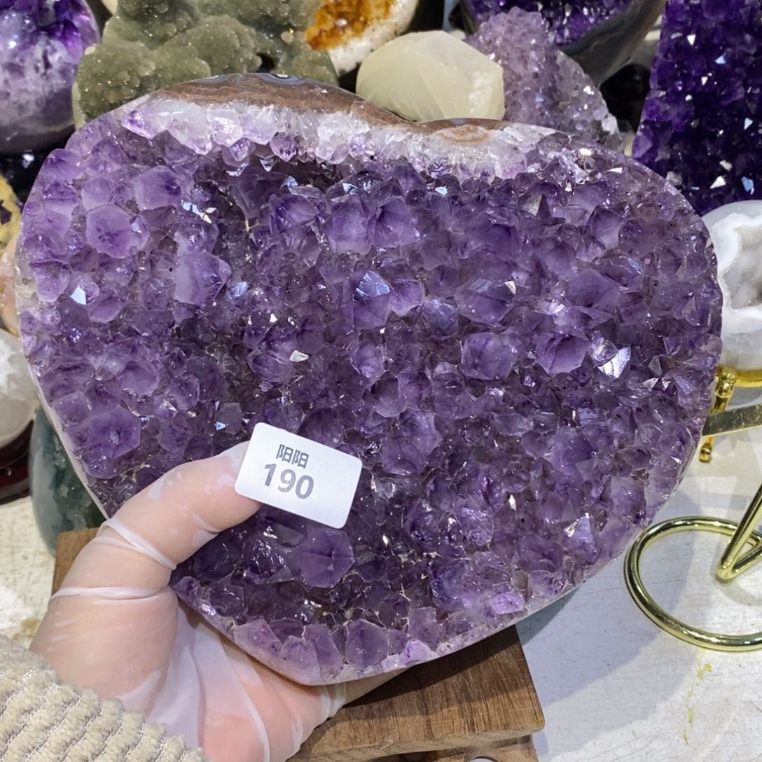 紫晶大型摆件（非配饰）未镶嵌