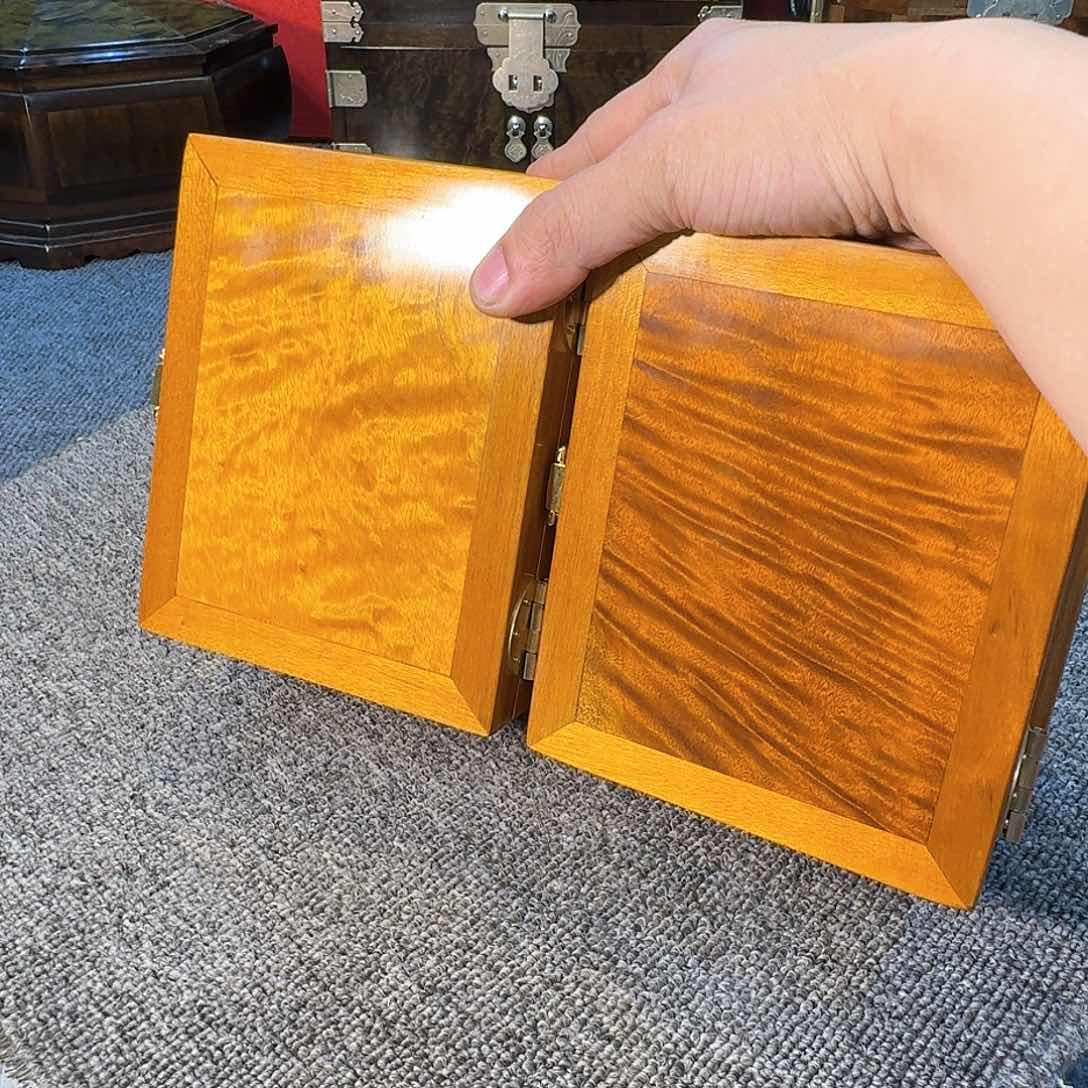 乌木类成套家具茶叶盒