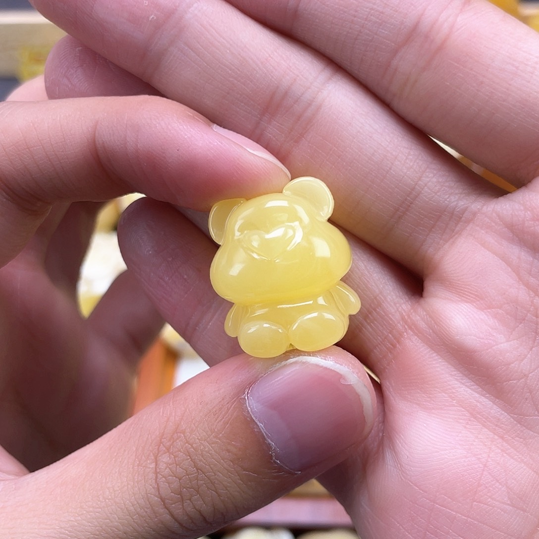 琥珀裸石未镶嵌蜜蜡