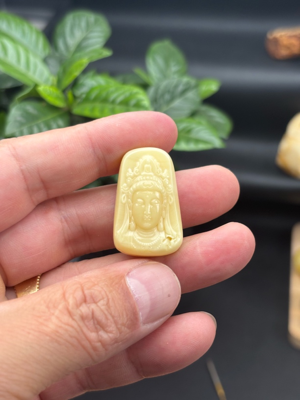 天然蜜蜡系列产品（克重3.88。 打孔不退）