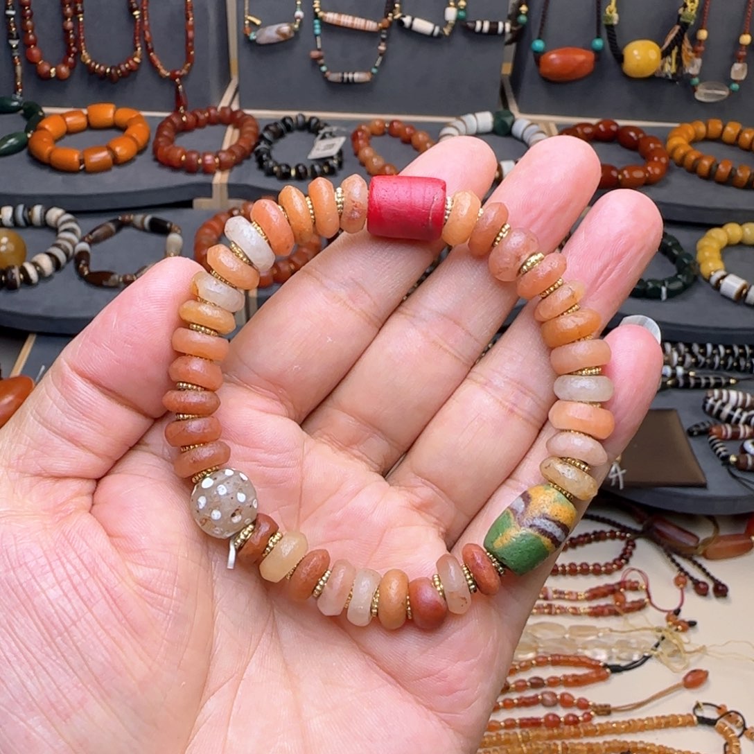 石英质玉颈饰未镶嵌d g k y g n n