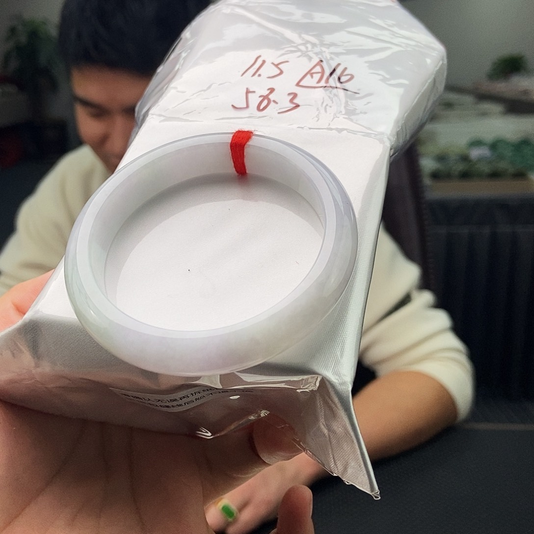 翡翠未镶嵌手镯拍一发一