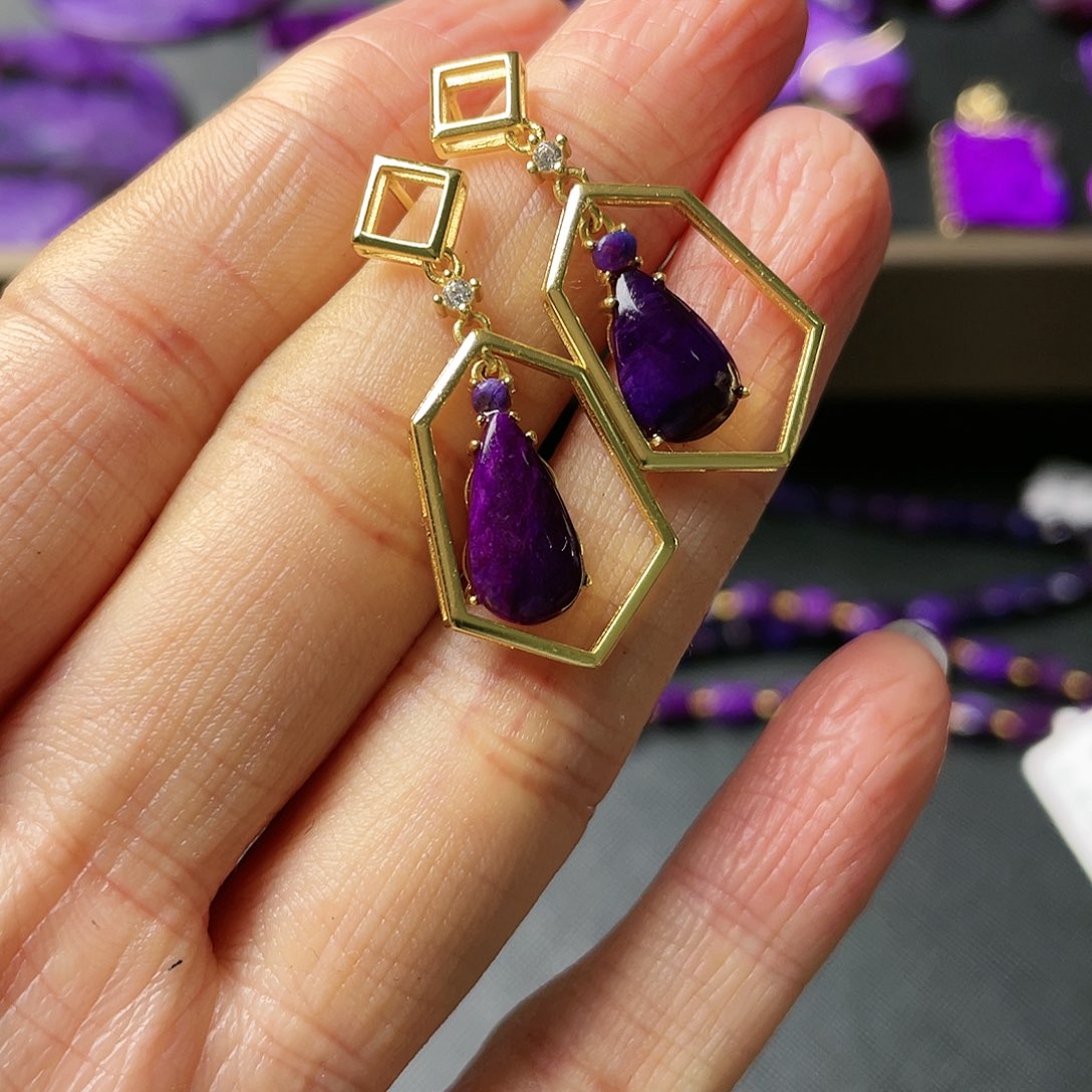 苏纪石（舒俱来）耳钉银S925镶嵌