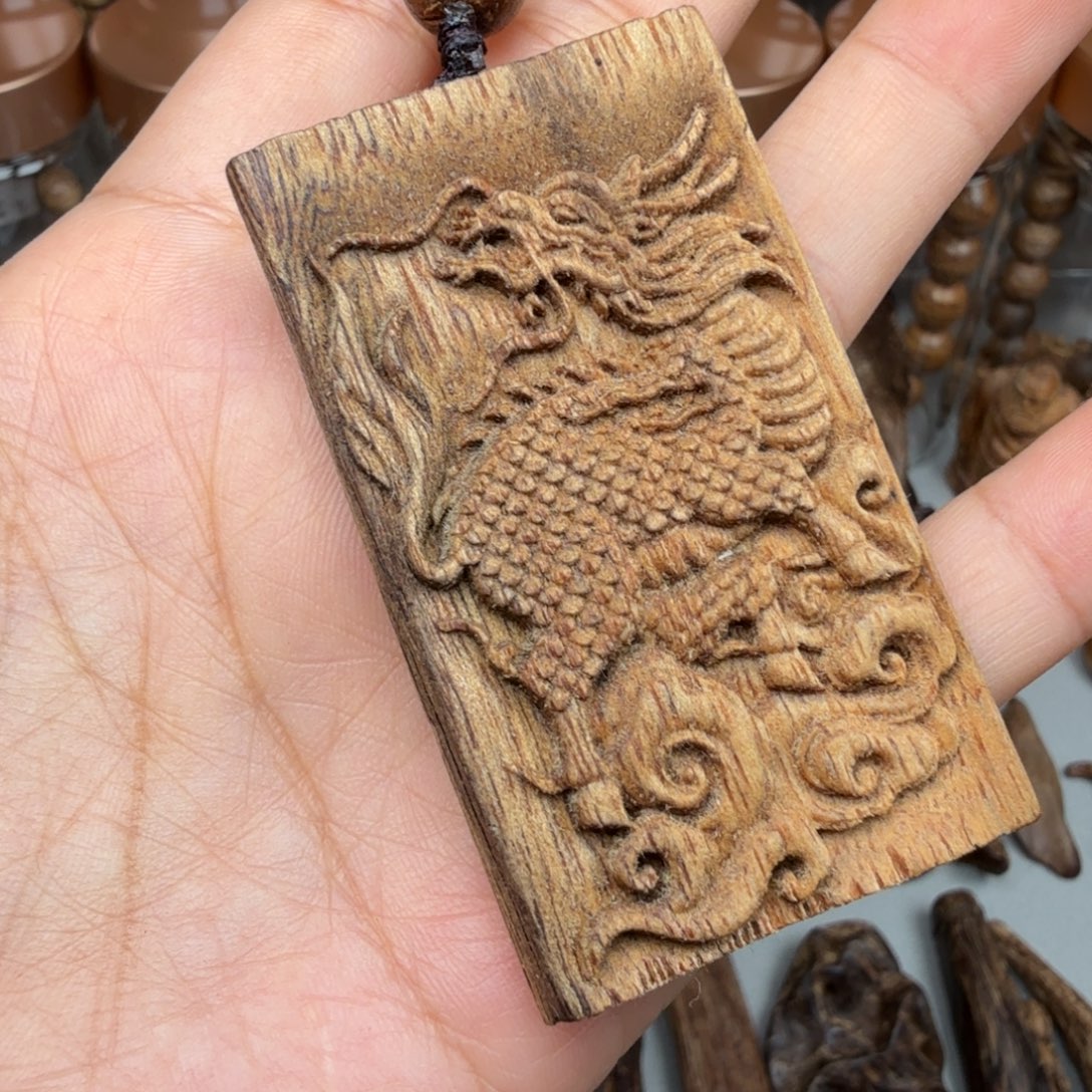 @***i沉香沉香碎屑文莱麒麟 9 克