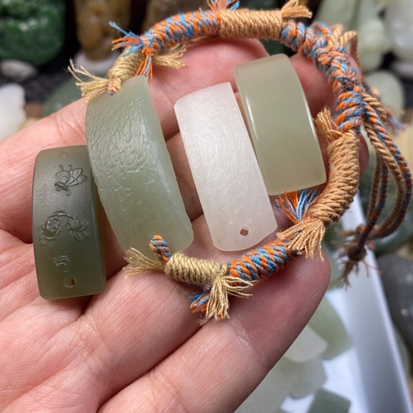 【闪购商品】和田玉挂件未镶嵌多样性发货，拍一发一