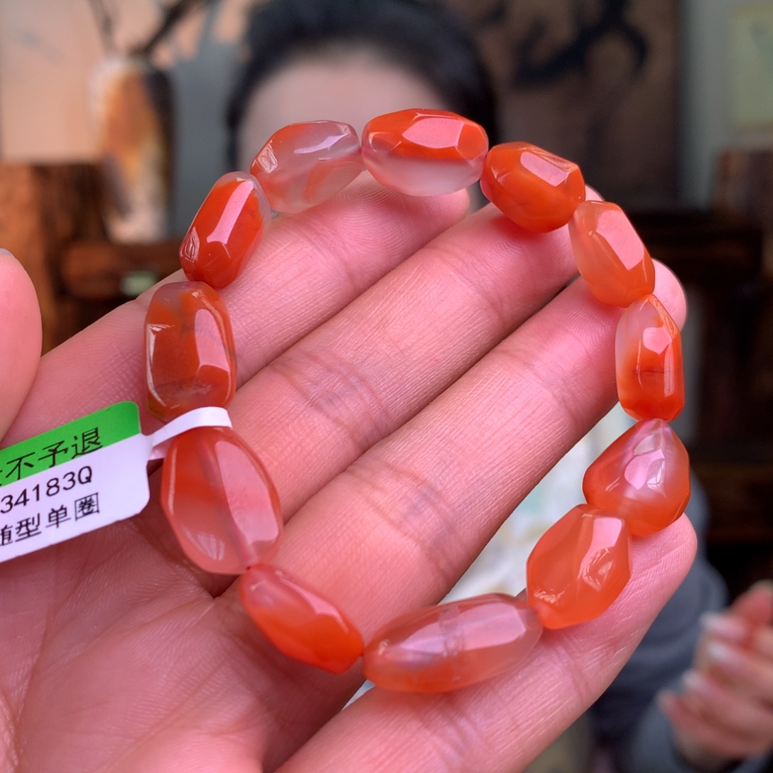 南红玛瑙未镶嵌南红玛瑙滴水洞随型单圈