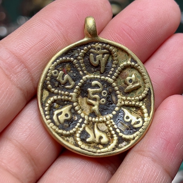 铜星月菩提吊坠项链