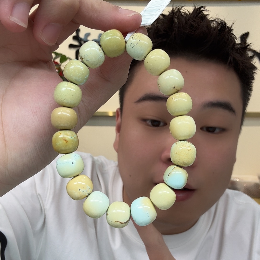 绿松石未镶嵌珠宝奇石450