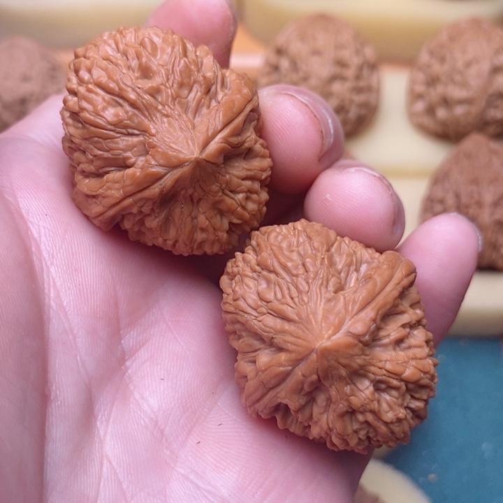 把件文玩核桃边34肚38全品红皮大蒜头