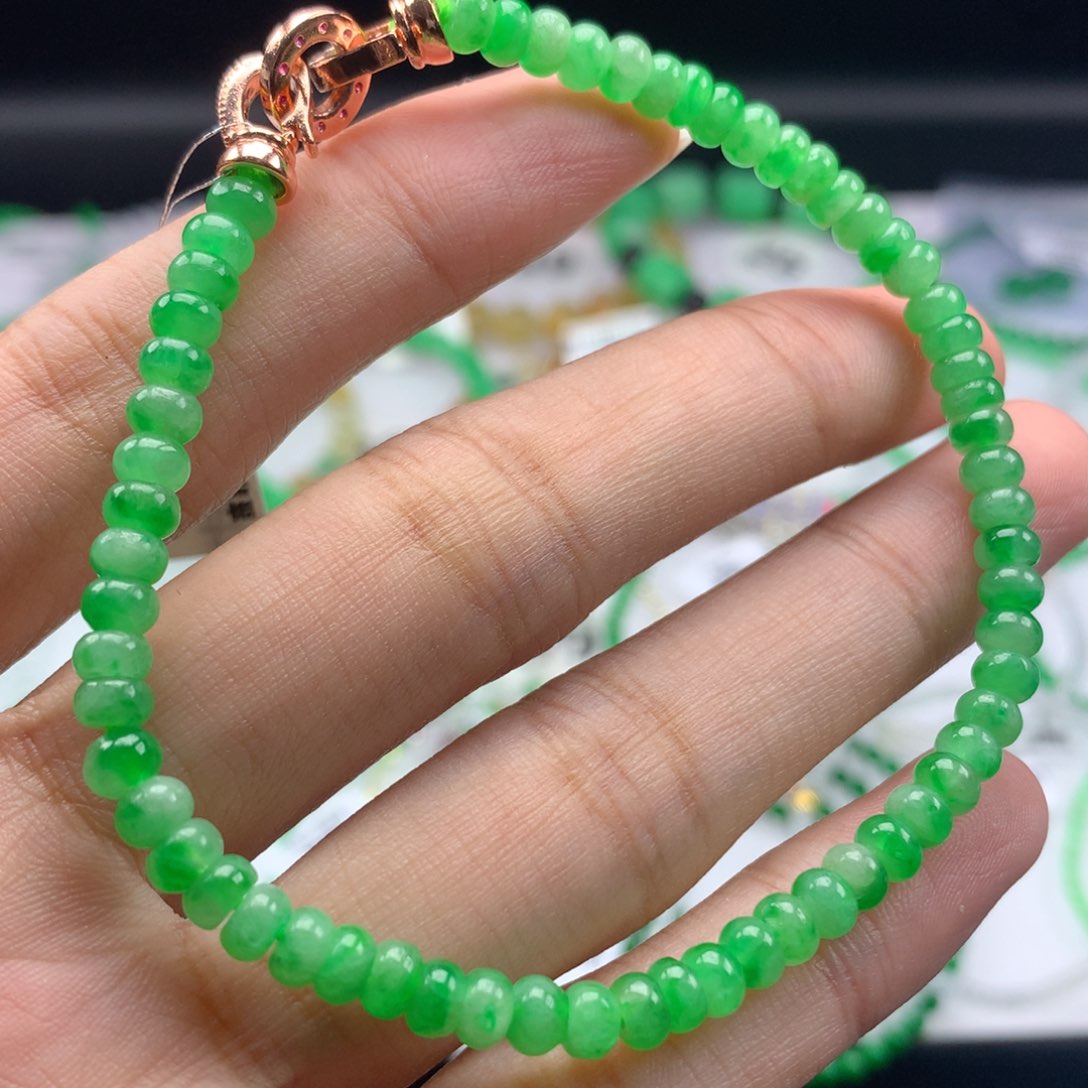 翡翠手链未镶嵌卡