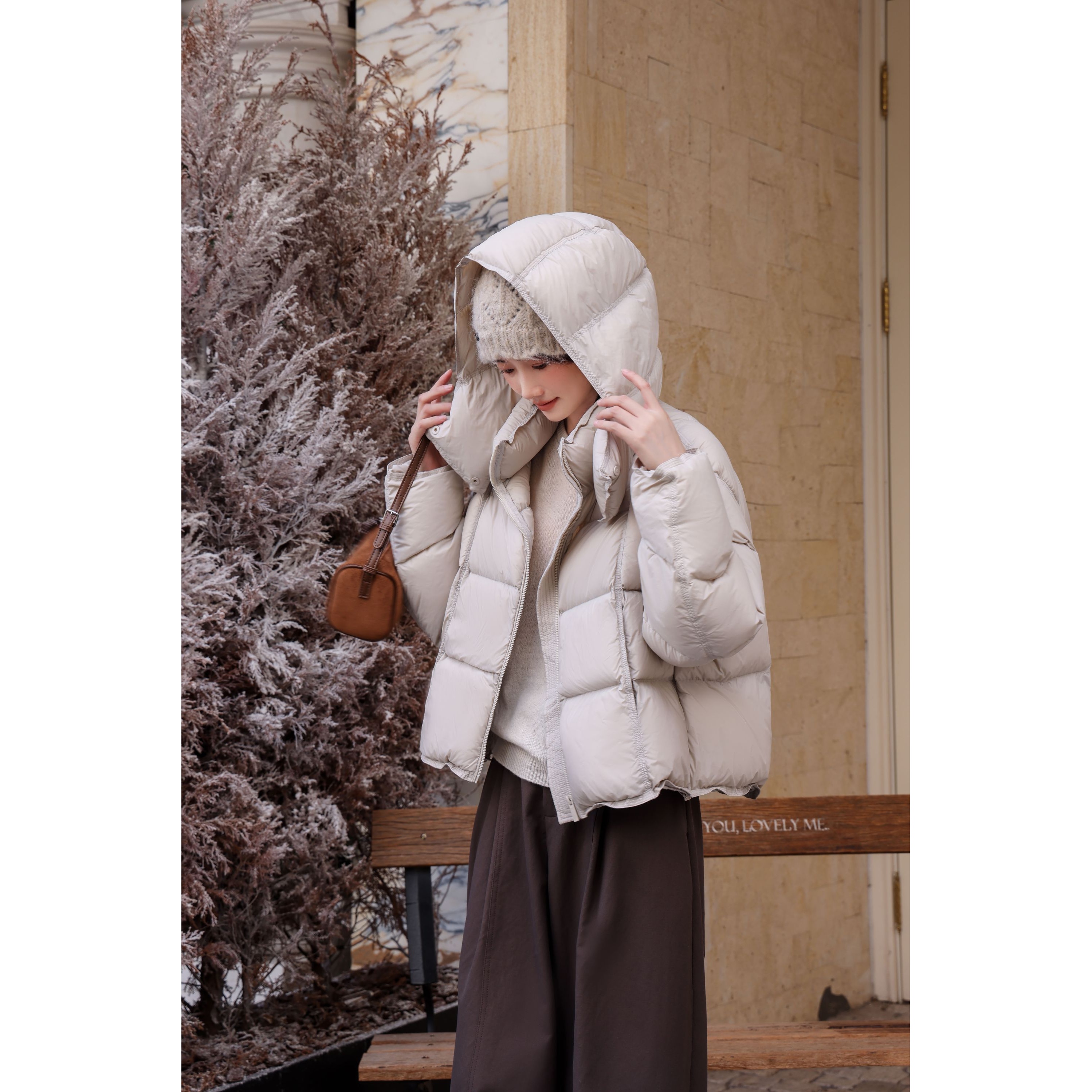 短款女士90白鸭绒面包时尚百搭保暖冬季羽绒服253002