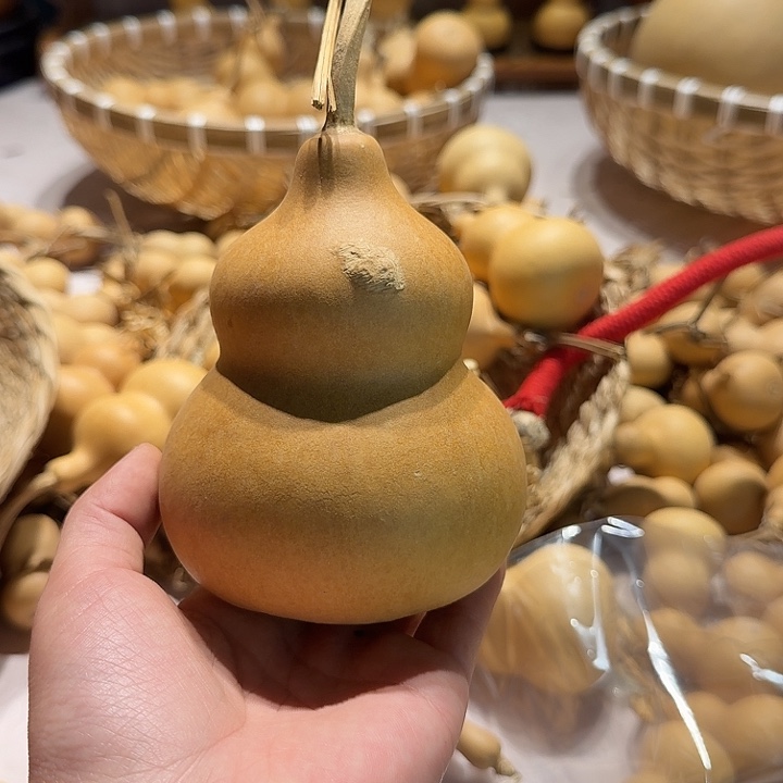 席*洋直播间里有个叫人叫不