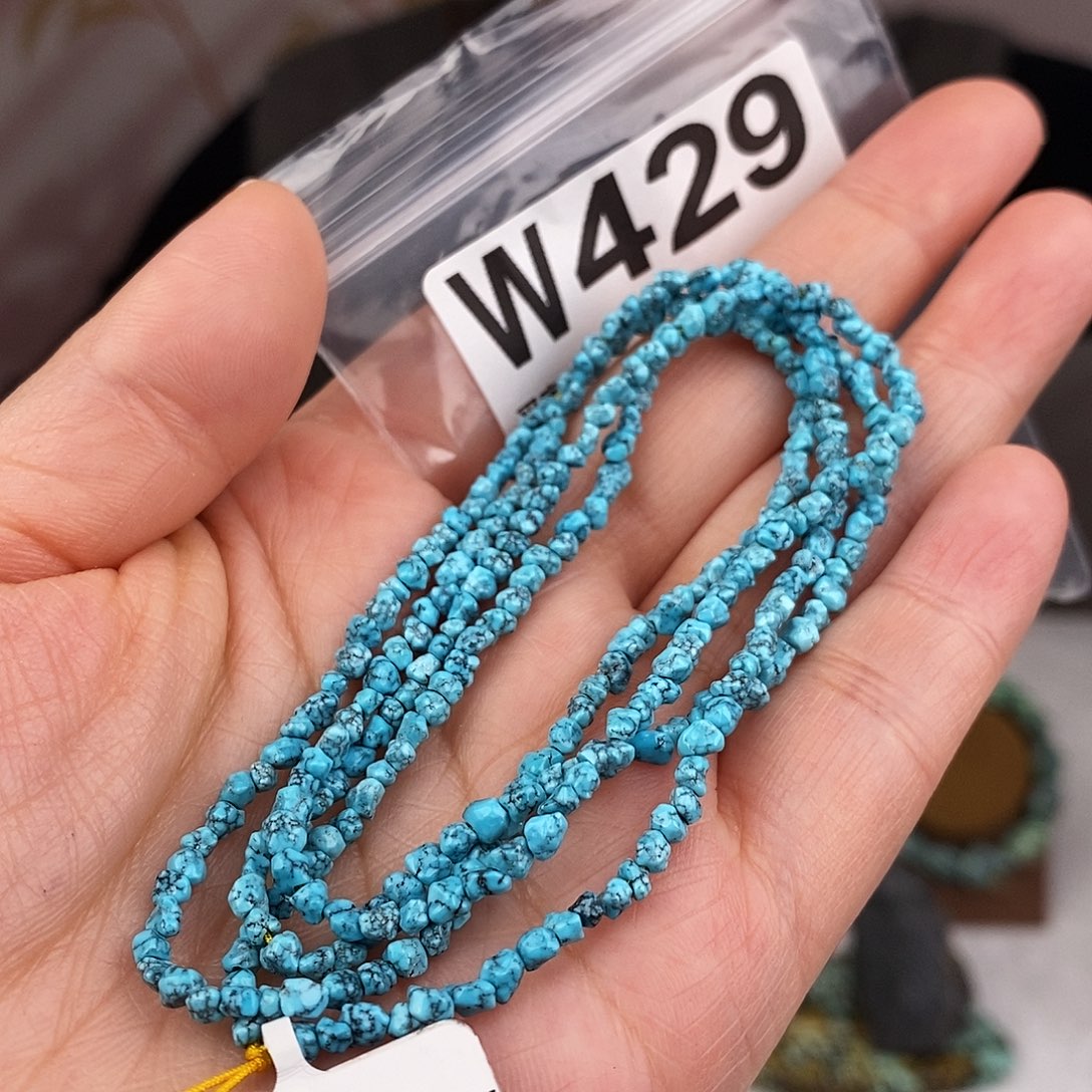 绿松石未镶嵌原矿