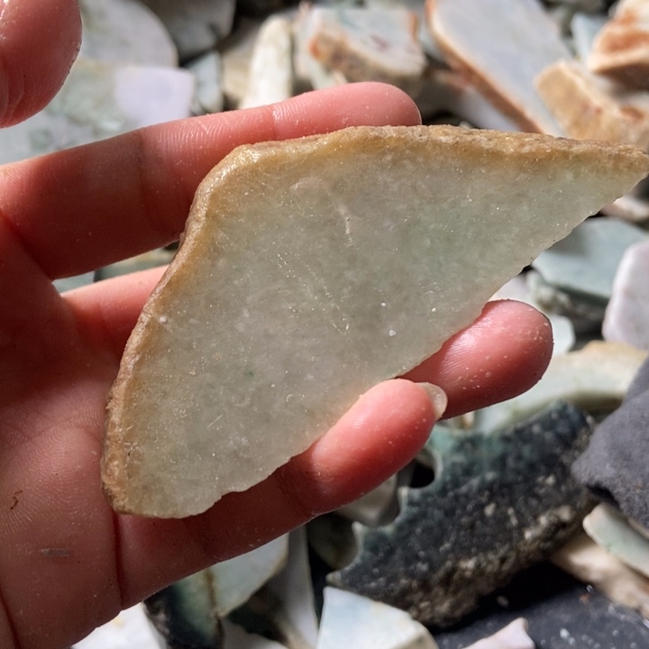 翡翠颈饰未镶嵌天然翡翠