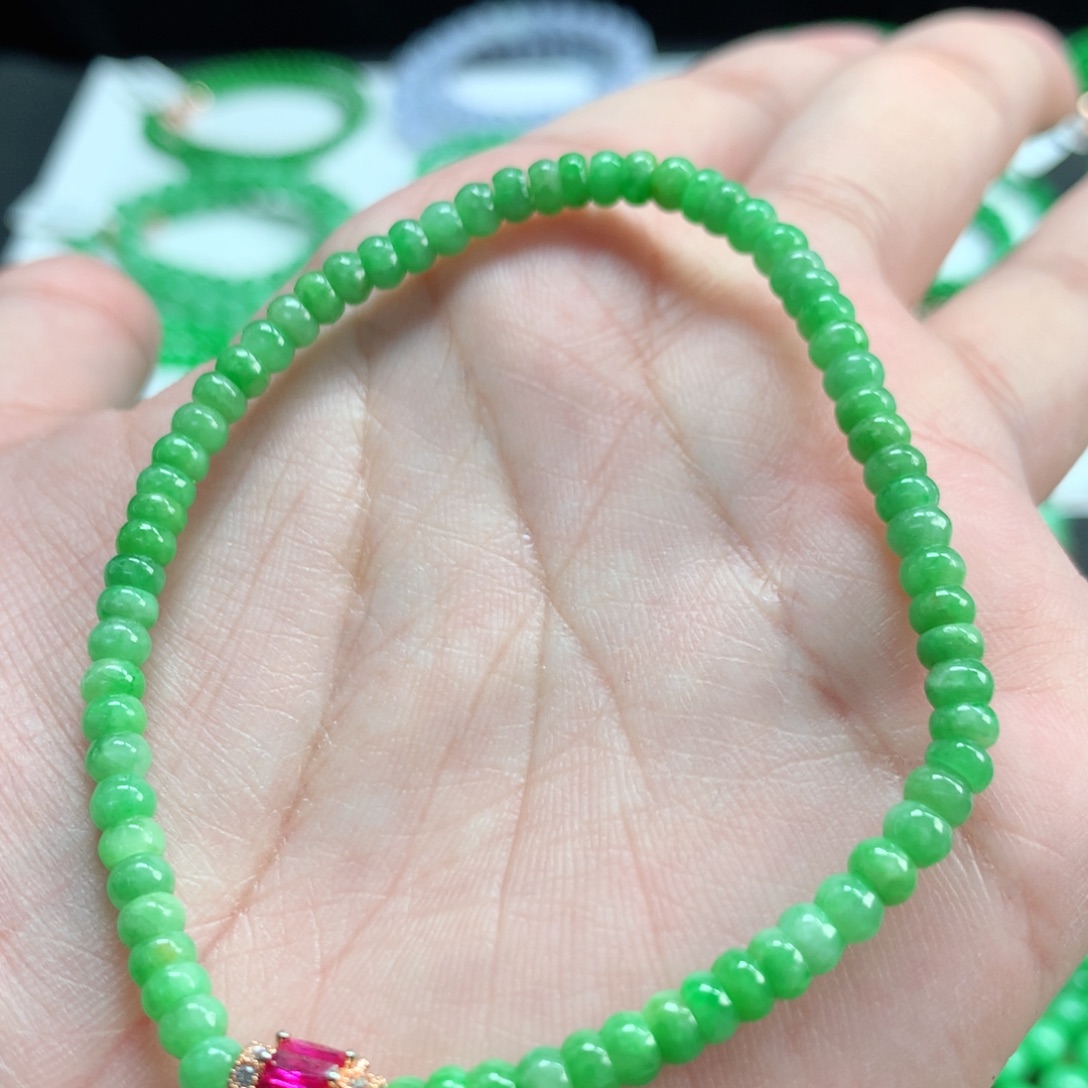 翡翠未镶嵌手链翡翠