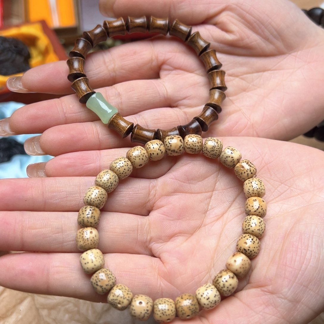 大叶紫檀（黑酸枝木类）