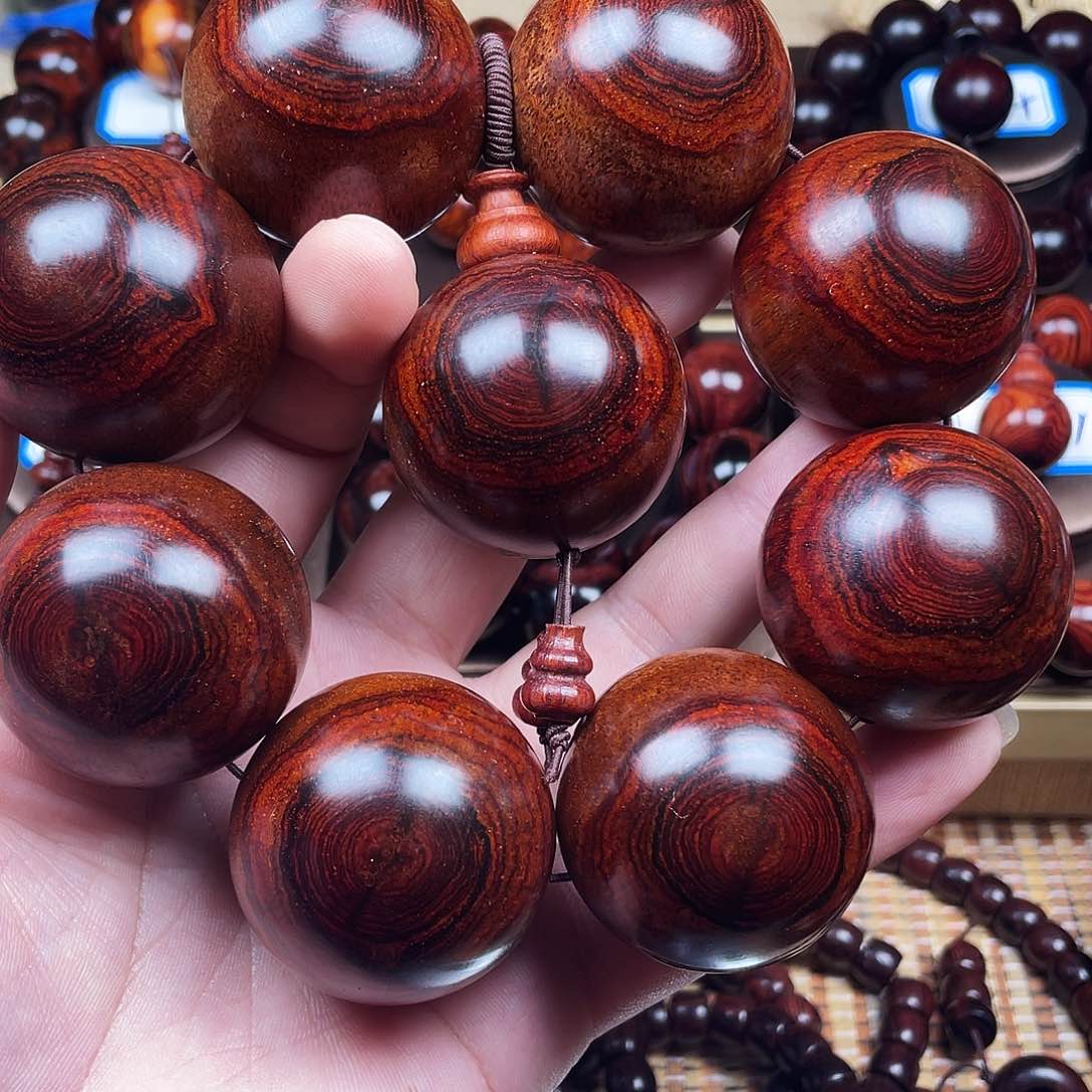 花梨木类爱****子4.0大规格黄花梨