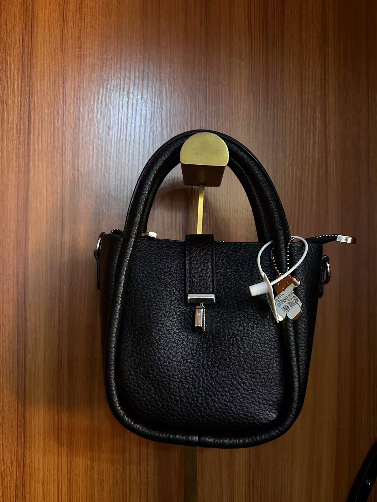 （依依孤品）2025新款手提包1709