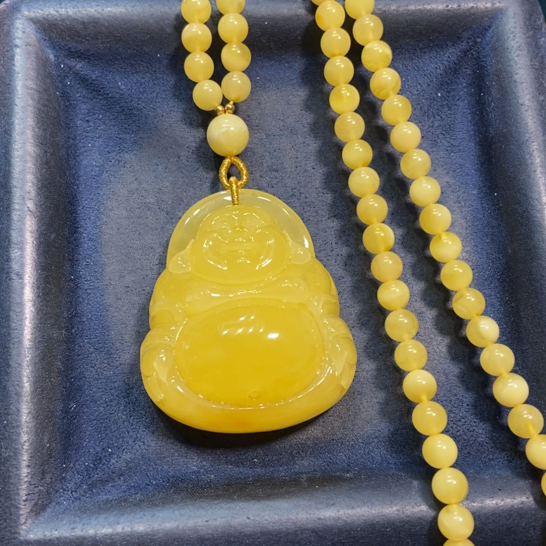 琥珀未镶嵌颈饰蜜蜡