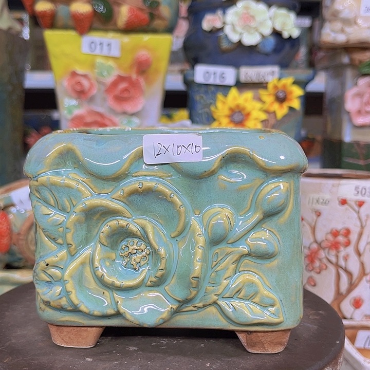 紫砂花盆陶瓷制品