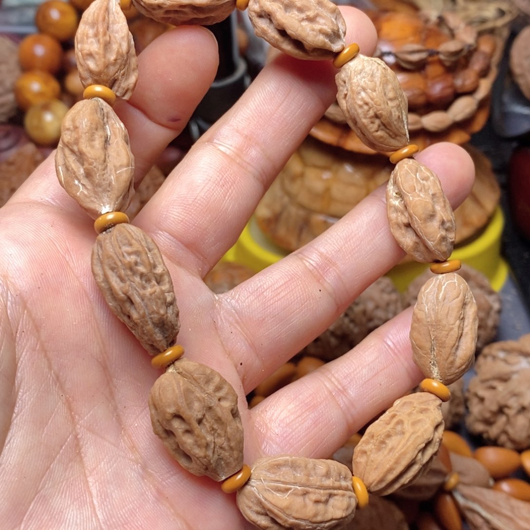 文玩核桃吊坠瑕疵31