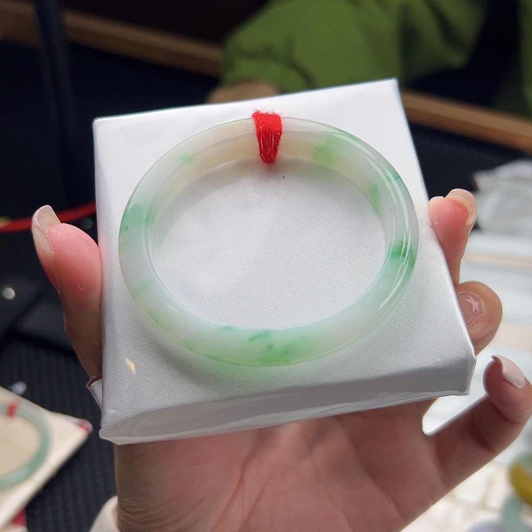 翡翠手镯未镶嵌贵妃53.5