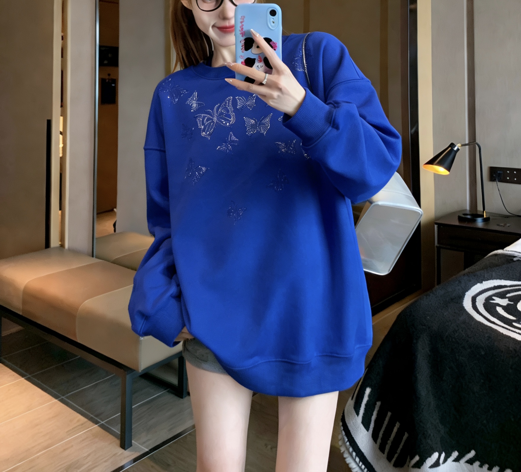 oversize克莱因蓝色长袖卫衣女爆款慵懒风上衣秋季外套潮蝴蝶图案