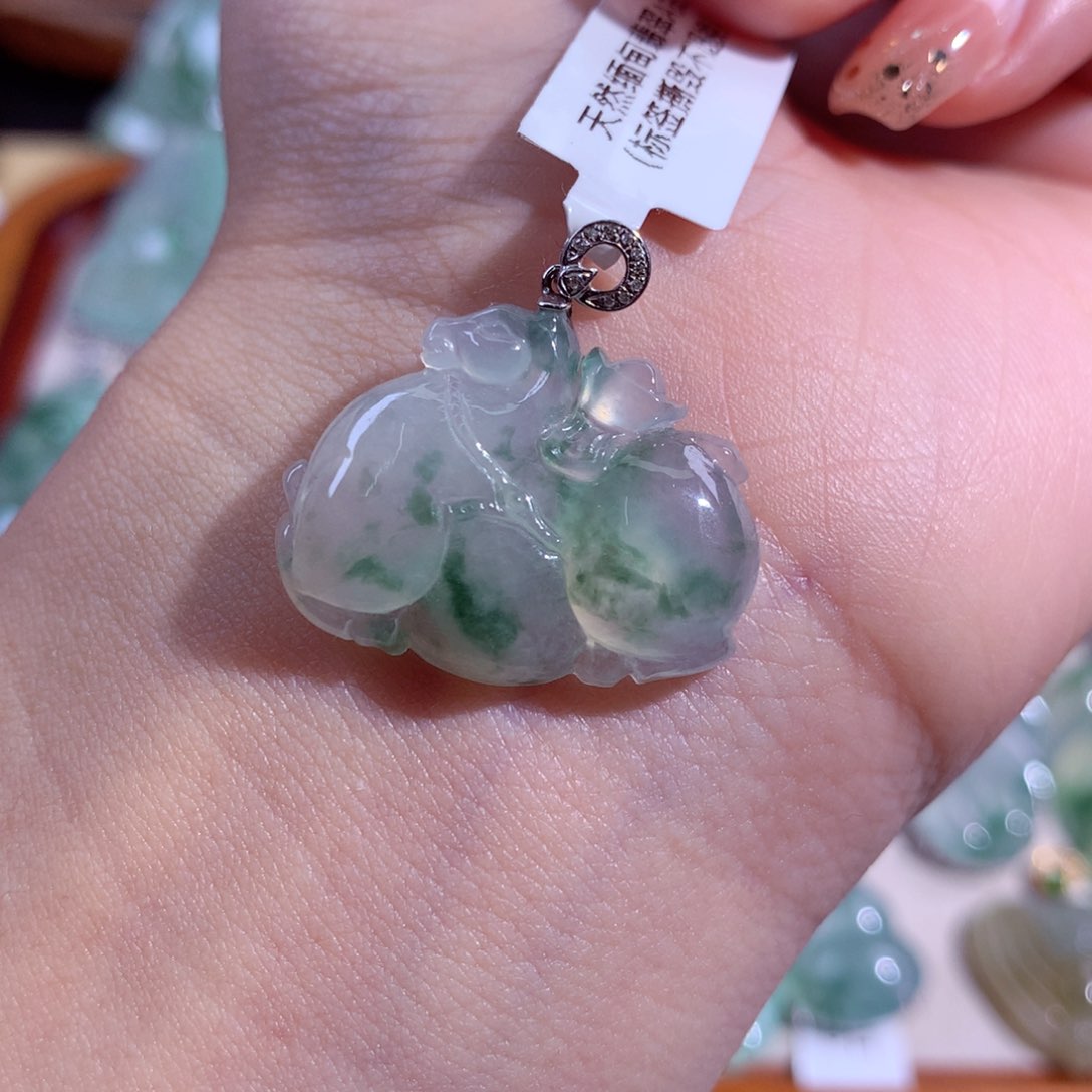 翡翠吊坠(不含链)18K金镶嵌冰飘花马上成功
