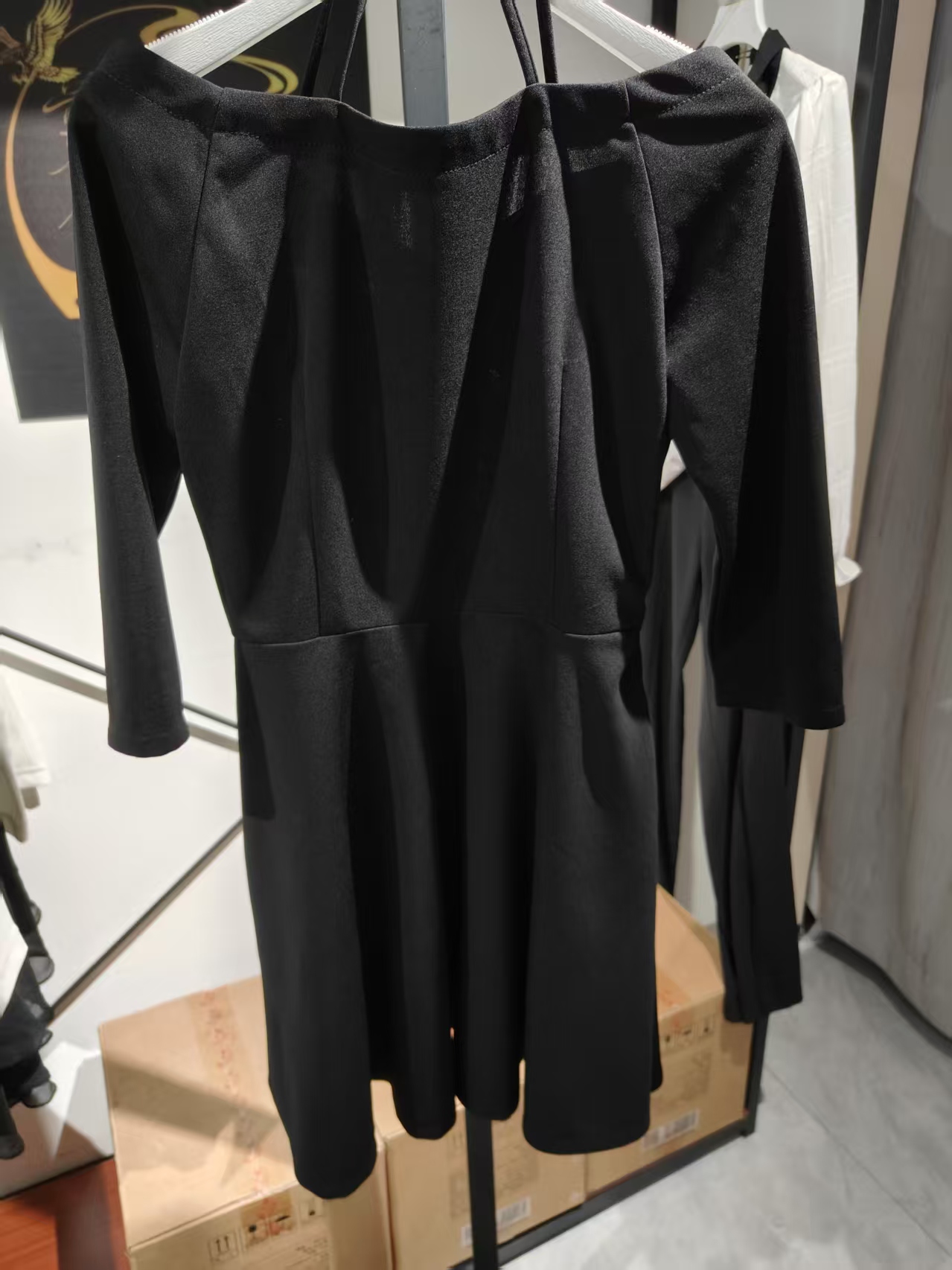 06一字领吊带短款连衣裙（100斤）默认微瑕无运费险